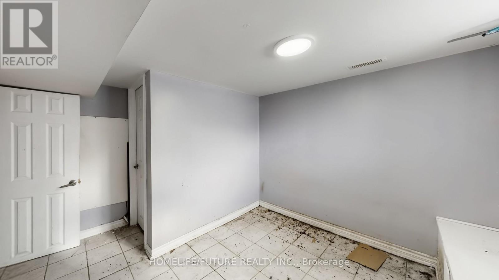 471 Vaughan Road, Toronto, Ontario  M6C 2P5 - Photo 33 - C12775912