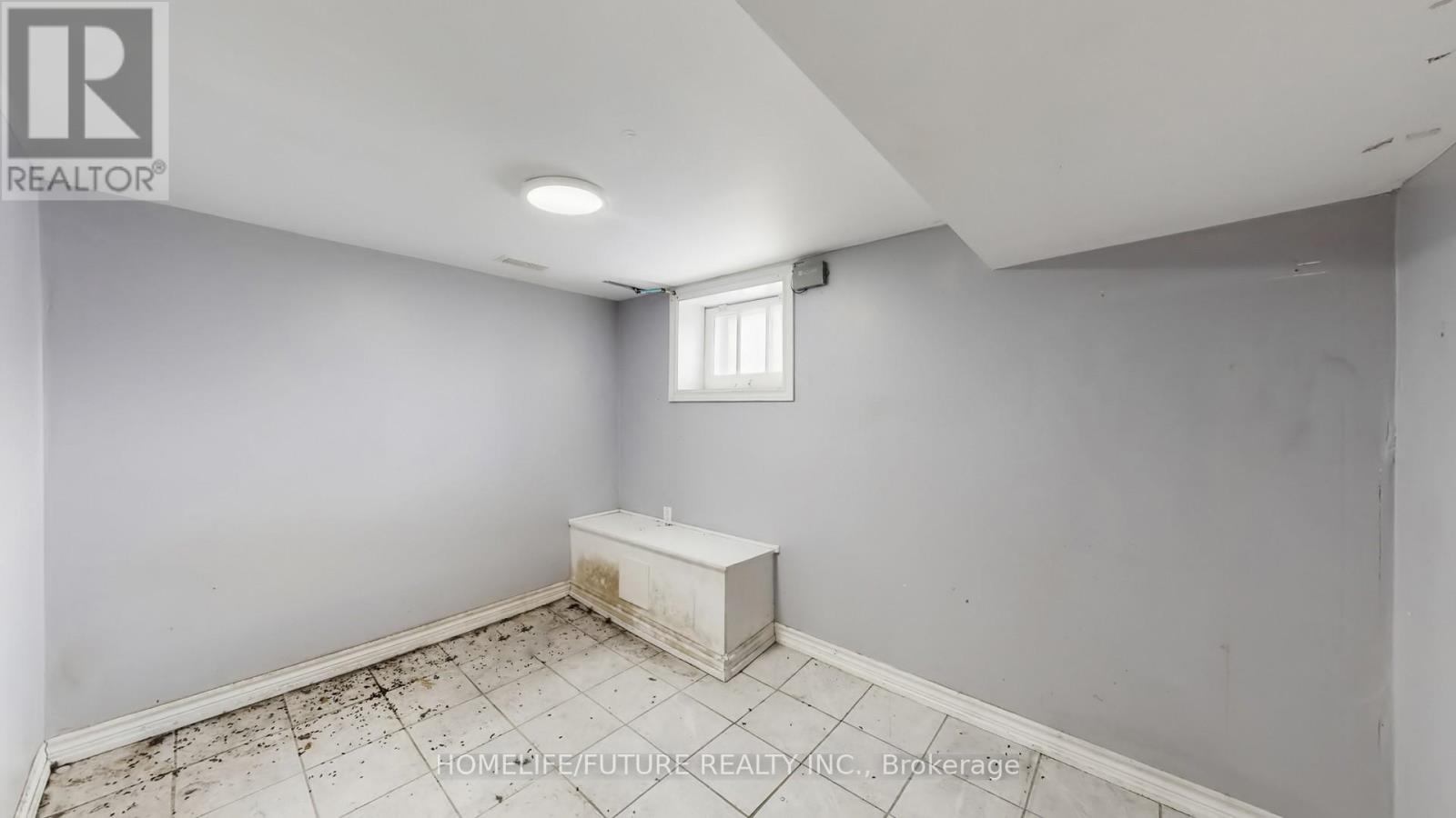 471 Vaughan Road, Toronto, Ontario  M6C 2P5 - Photo 32 - C12775912