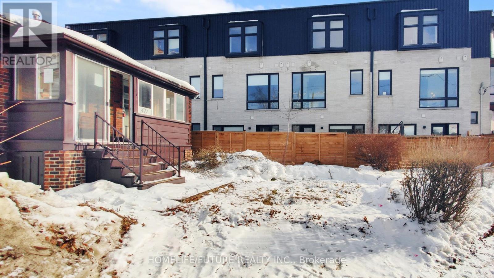 471 Vaughan Road, Toronto, Ontario  M6C 2P5 - Photo 3 - C12775912