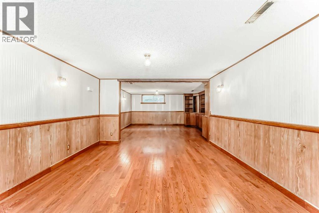 307 Huntridge Road Ne, Calgary, Alberta  T2K 4B8 - Photo 32 - A2272014