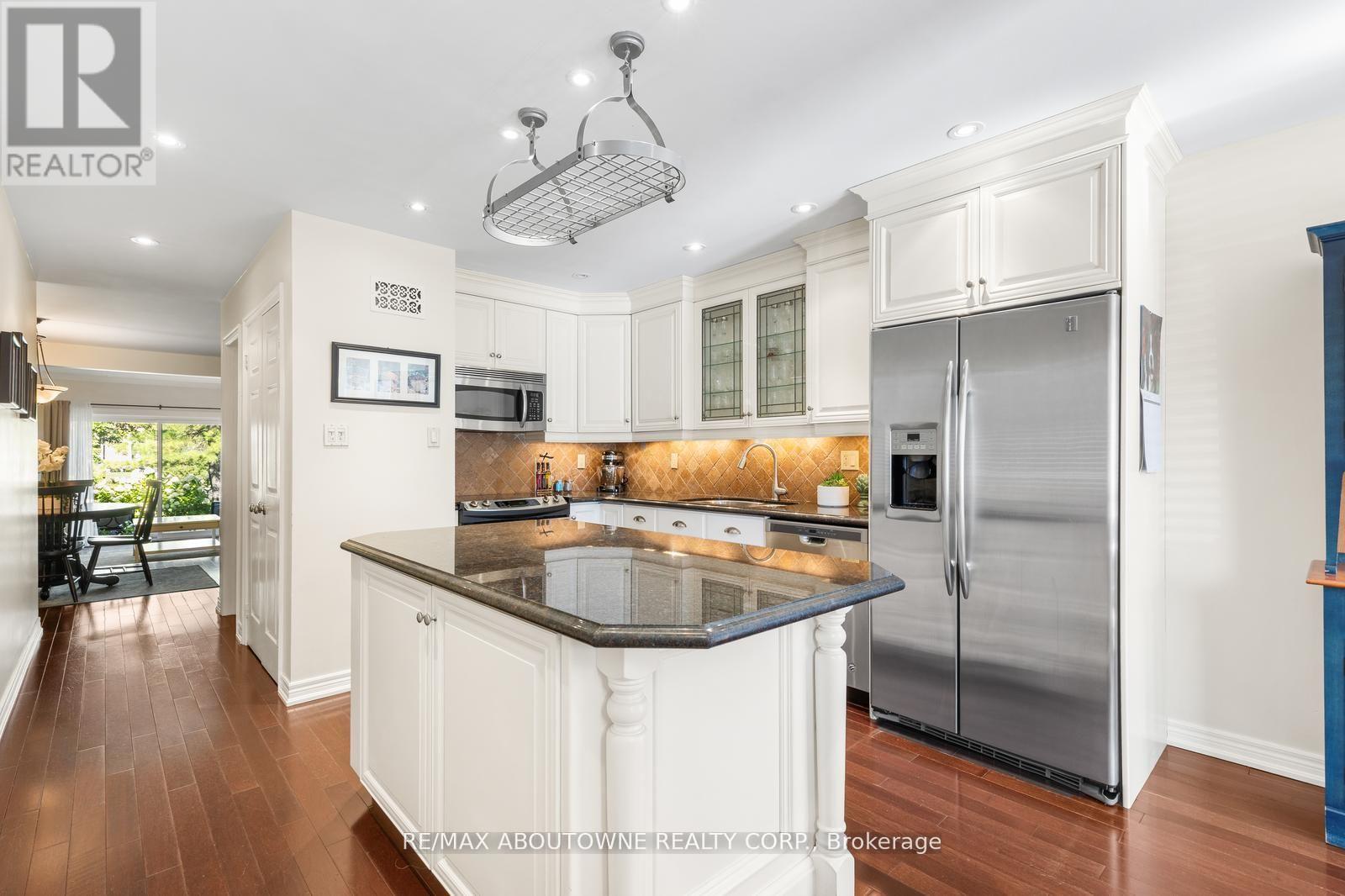 78 - 2205 South Millway, Mississauga (Erin Mills), Ontario  L5L 3T2 - Photo 4 - W12555874