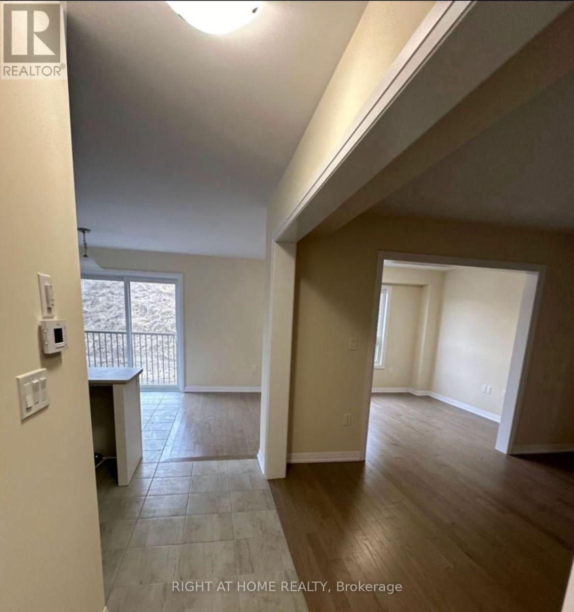 5 Revol Road, Penetanguishene, Ontario  L9M 1N8 - Photo 2 - S12790816