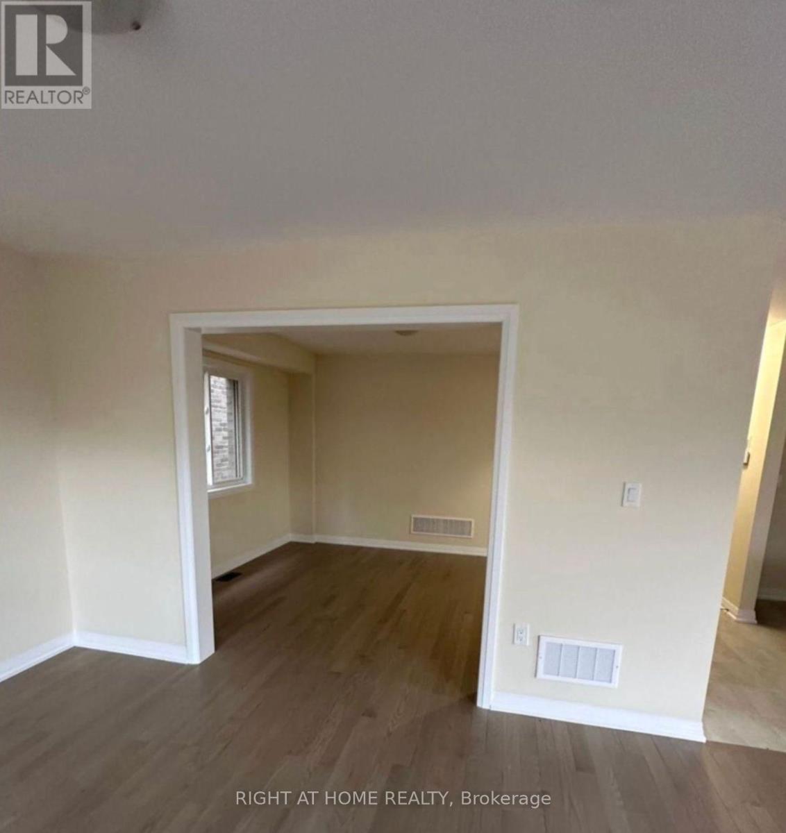 5 Revol Road, Penetanguishene, Ontario  L9M 1N8 - Photo 7 - S12790816