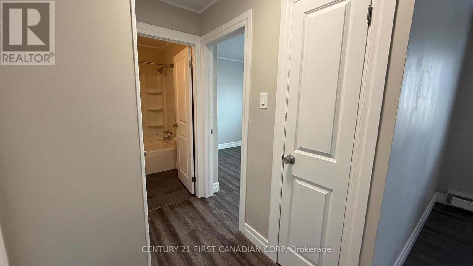 105 - 1170 Hamilton Road, London East, Ontario N5W 1A9 - Photo 8 - X12572570