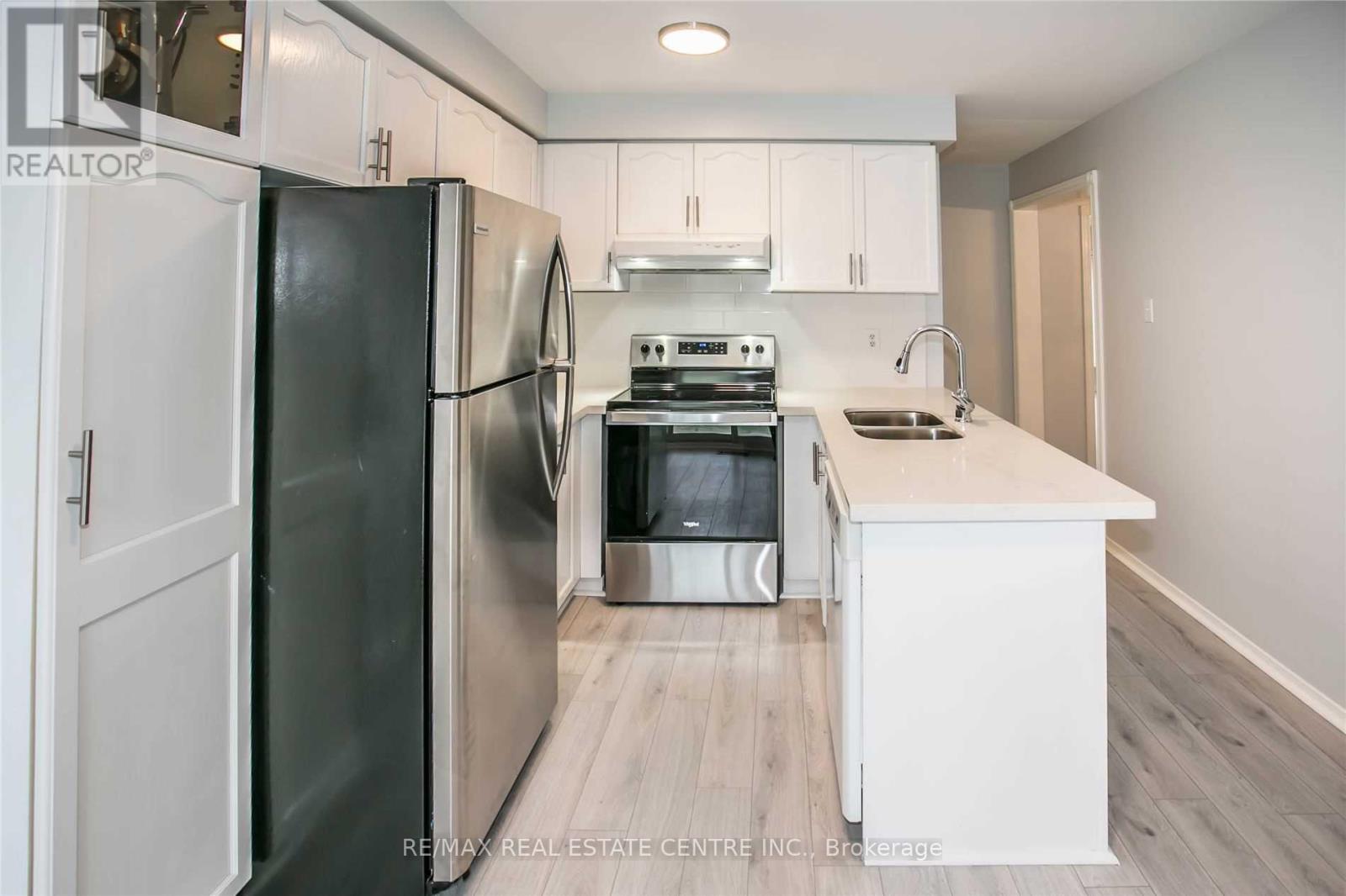 6361 Longspur Road, Mississauga, Ontario  L5N 6H1 - Photo 11 - W12790806