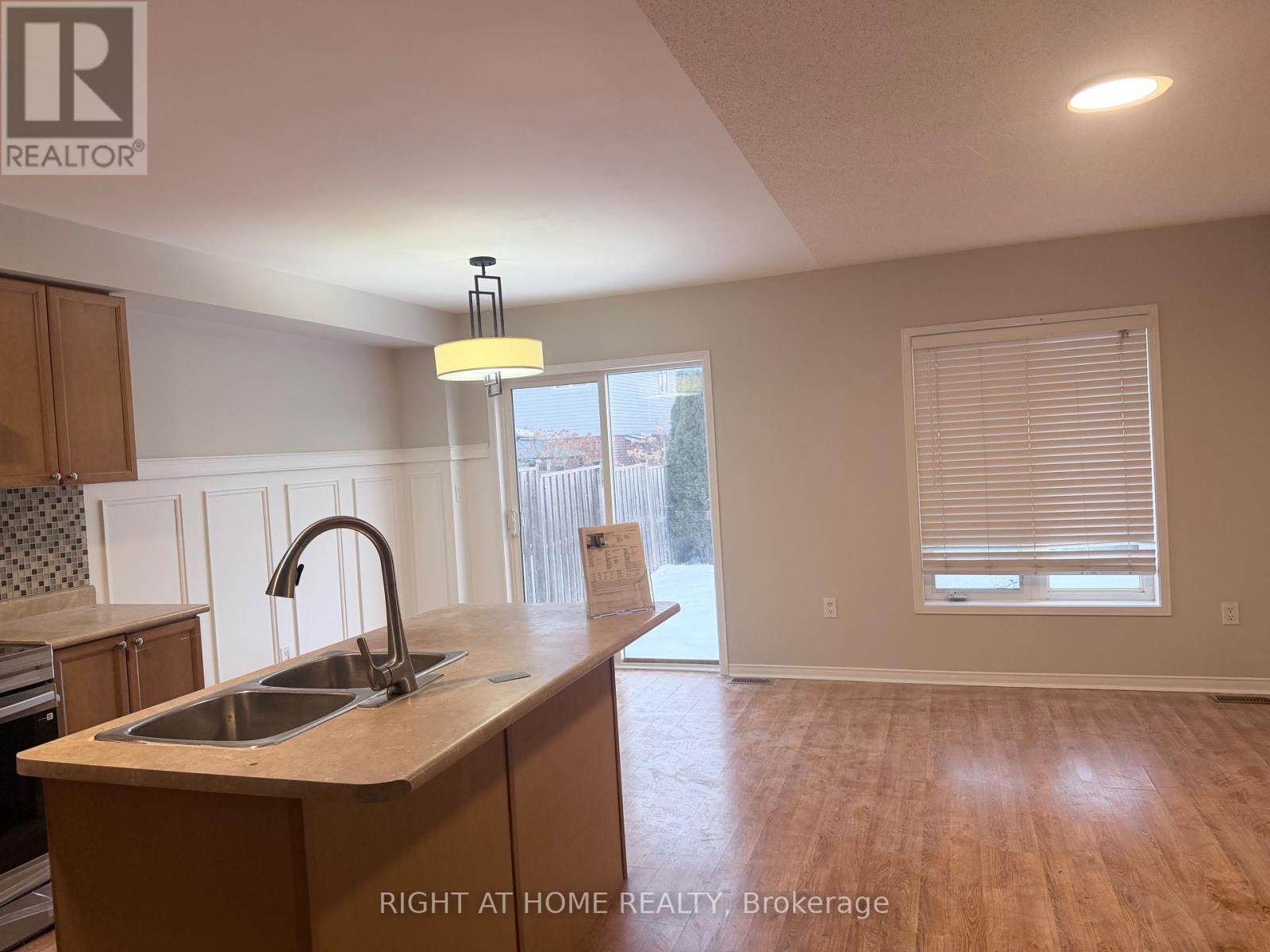 114 Bettina Place, Whitby (Rolling Acres), Ontario  L1R 0E8 - Photo 8 - E12789166