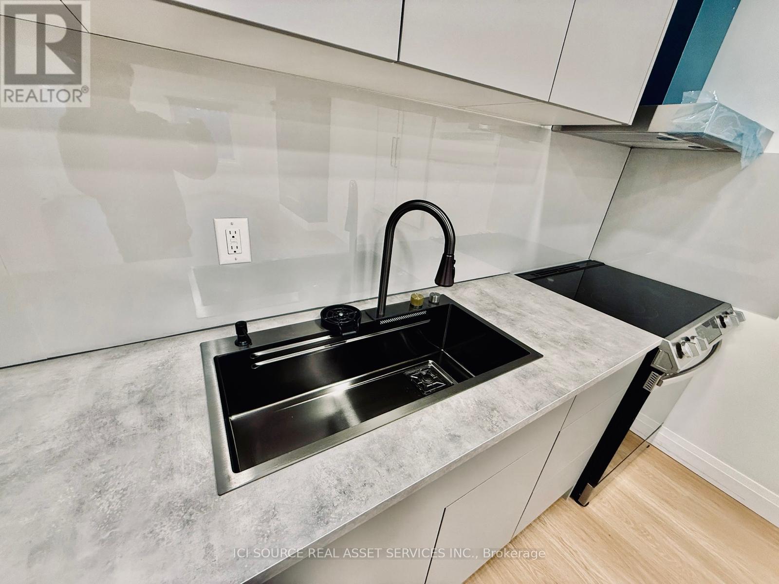 2 - 3186 Hines Drive, Oakville, Ontario  L6M 0Z9 - Photo 10 - W12790438