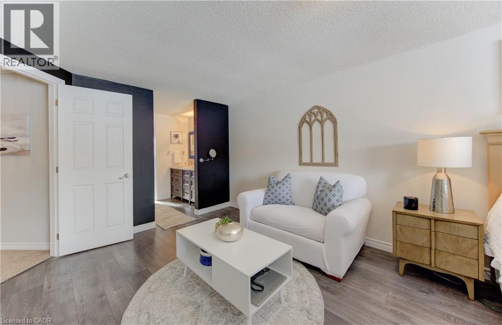 456 Oakfield Court, Waterloo, Ontario  N2T 1X5 - Photo 23 - 40803372