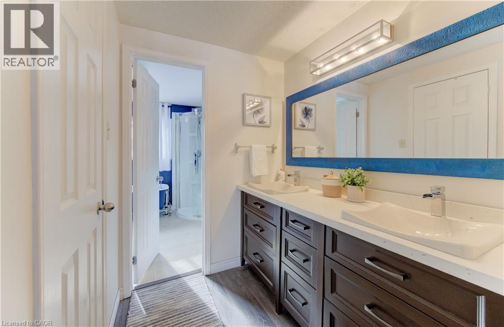 456 Oakfield Court, Waterloo, Ontario  N2T 1X5 - Photo 29 - 40803372