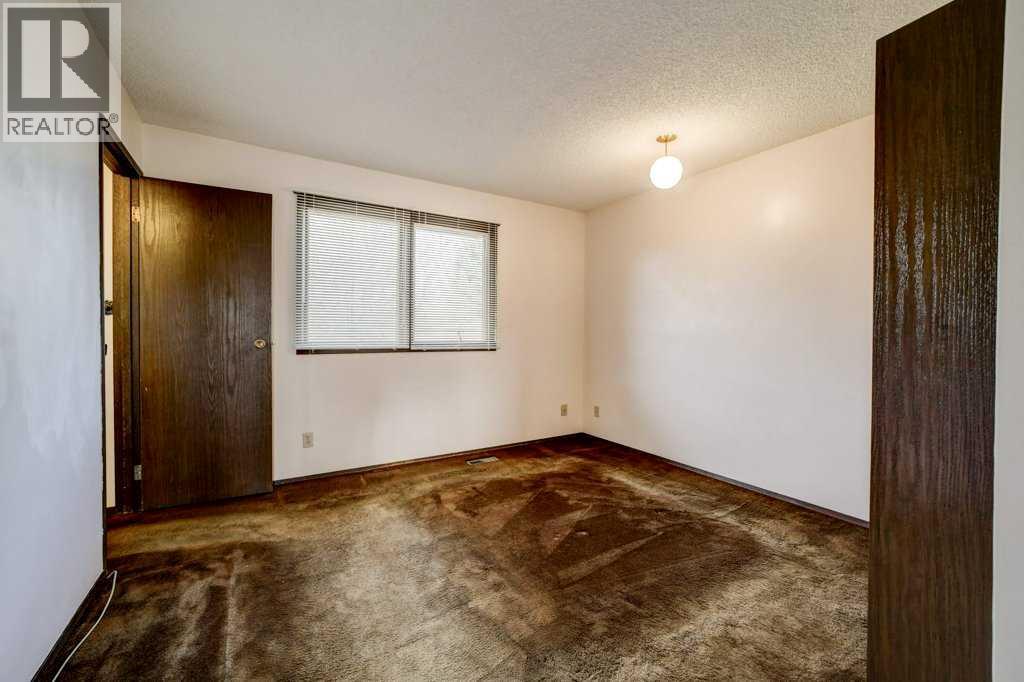 15 Cambridge Road W, Lethbridge, Alberta  T1K 4V7 - Photo 13 - A2282994