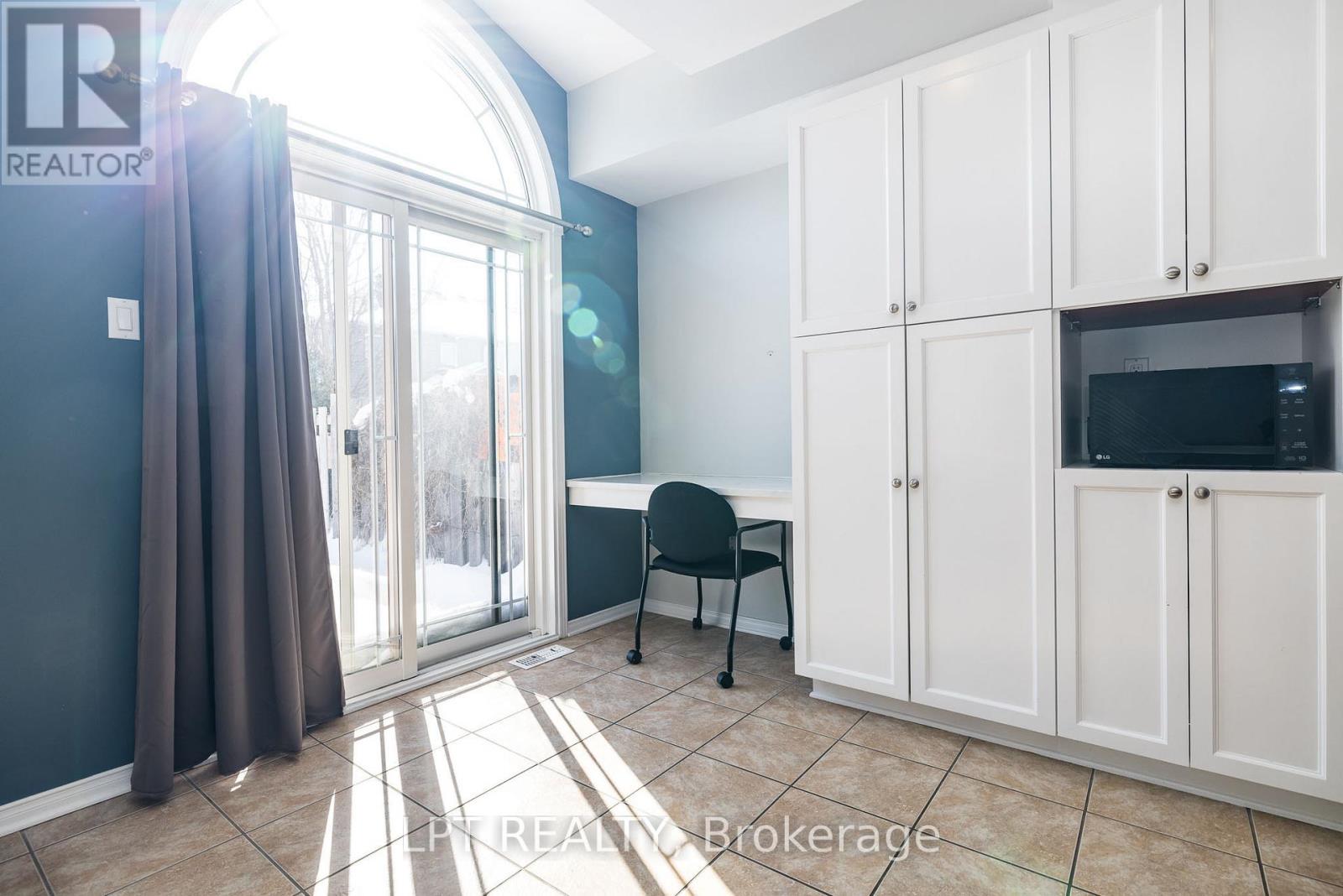 521 Pepperville Crescent, Ottawa, Ontario  K2M 0E5 - Photo 11 - X12790824