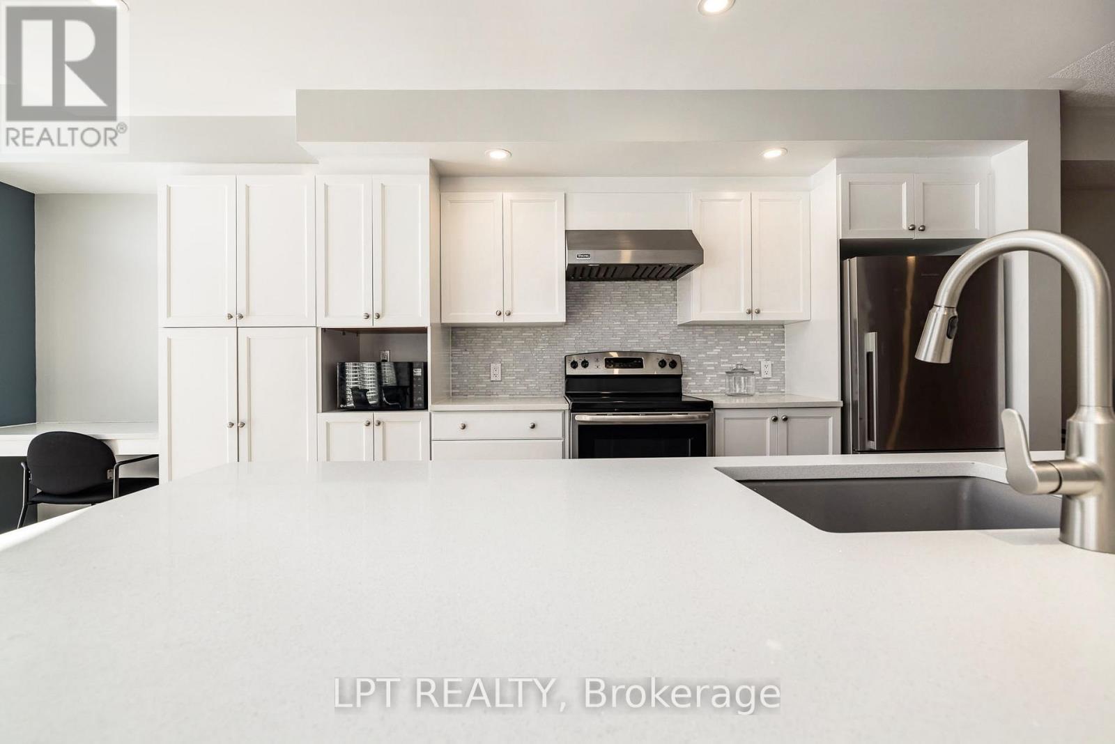 521 Pepperville Crescent, Ottawa, Ontario  K2M 0E5 - Photo 6 - X12790824