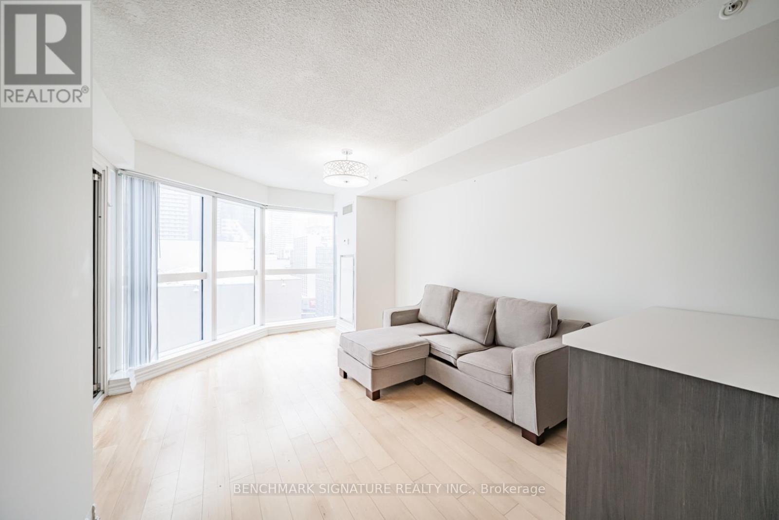 1416 - 386 Yonge Street, Toronto, Ontario  M5B 0A5 - Photo 16 - C12790820