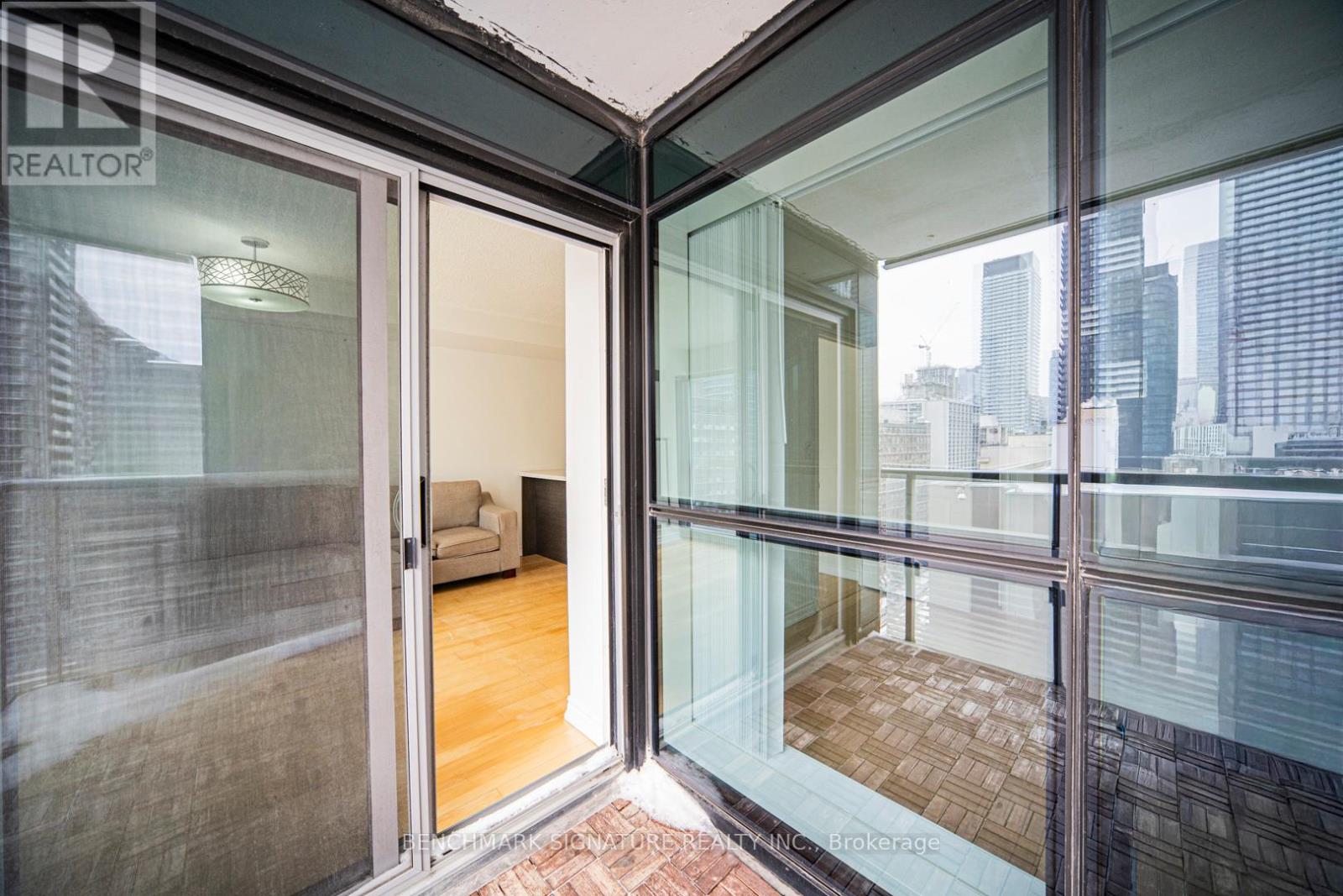 1416 - 386 Yonge Street, Toronto, Ontario  M5B 0A5 - Photo 26 - C12790820