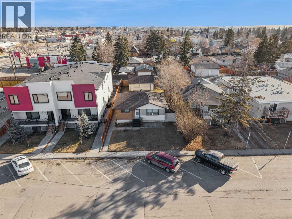 1816 42 Street Se, Calgary, Alberta  T2B 1E9 - Photo 2 - A2285724