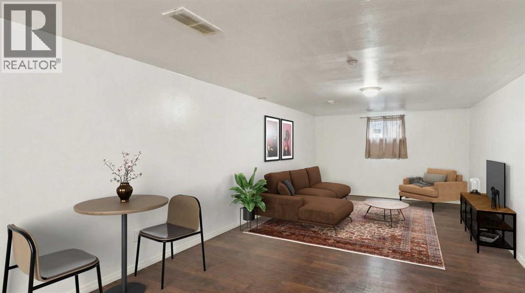 1816 42 Street Se, Calgary, Alberta  T2B 1E9 - Photo 17 - A2285724