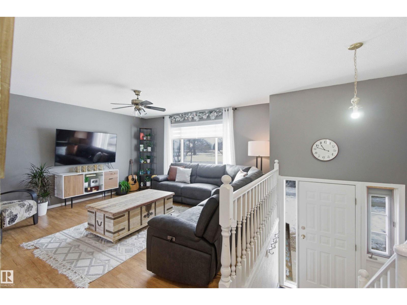 6008 54 Av, Camrose, Alberta  T4V 4G6 - Photo 3 - E4473709