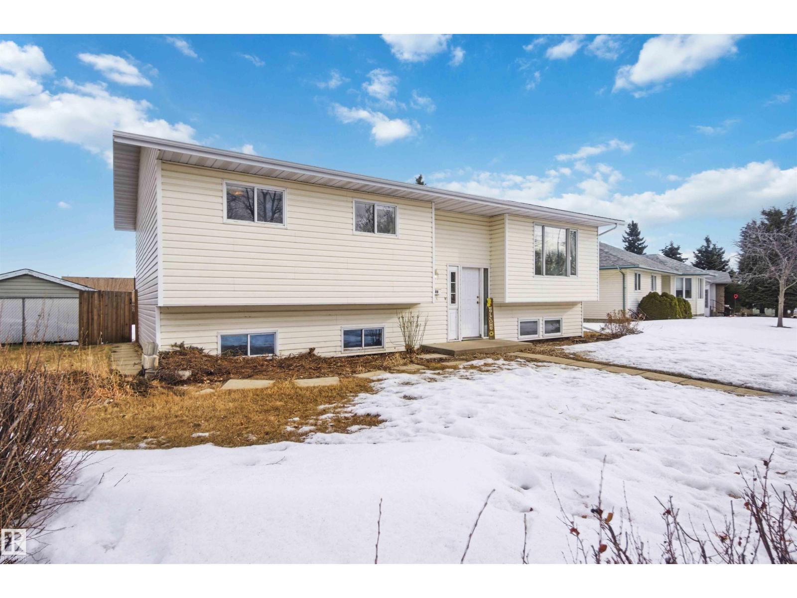 6008 54 Av, Camrose, Alberta  T4V 4G6 - Photo 1 - E4473709