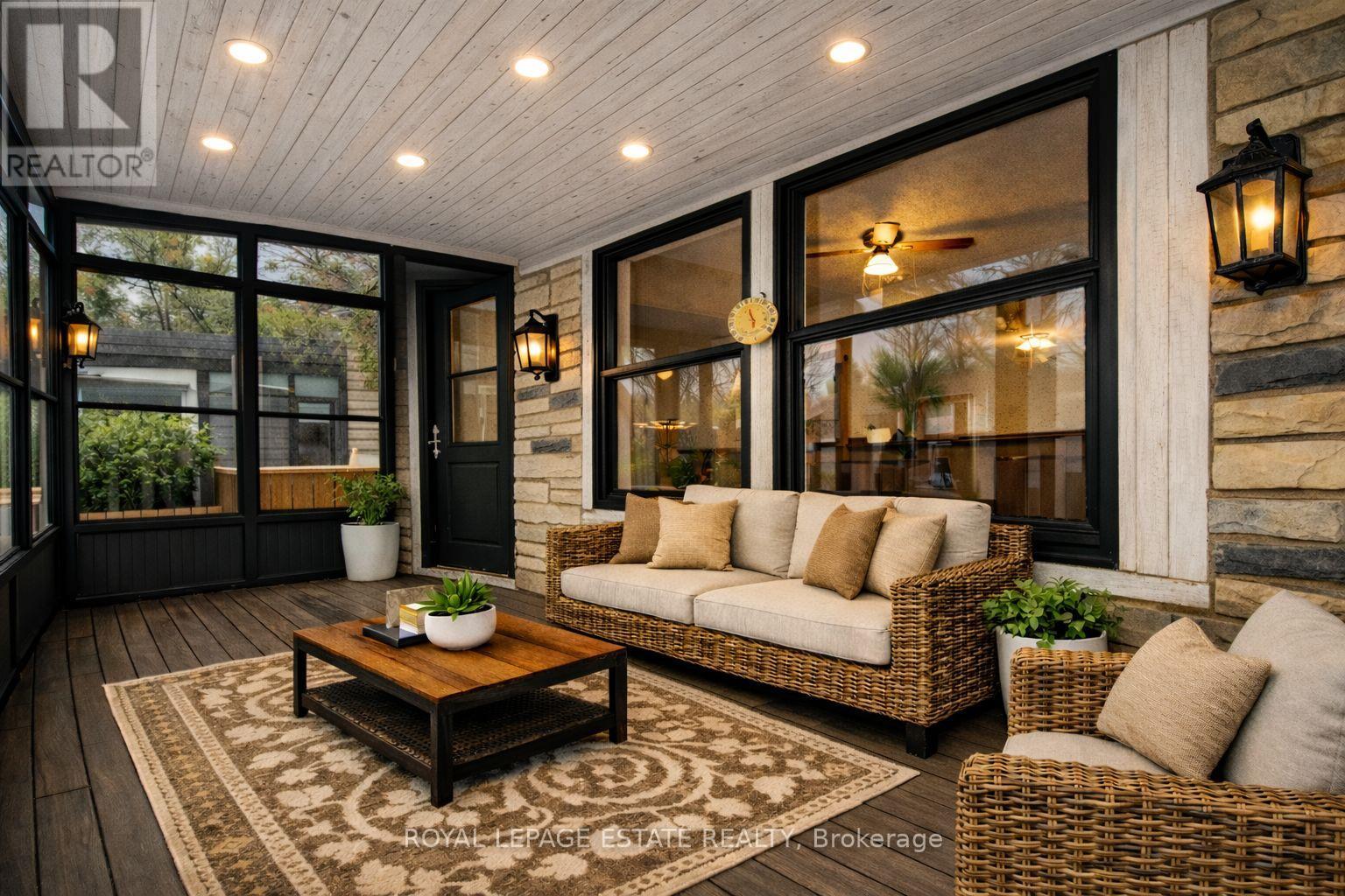 337 Craven Road, Toronto, Ontario  M4L 2Z5 - Photo 7 - E12719698