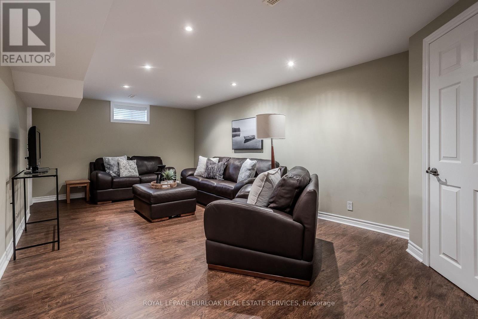 1858 Heather Hills Drive, Burlington, Ontario  L7P 2Y9 - Photo 33 - W12790836