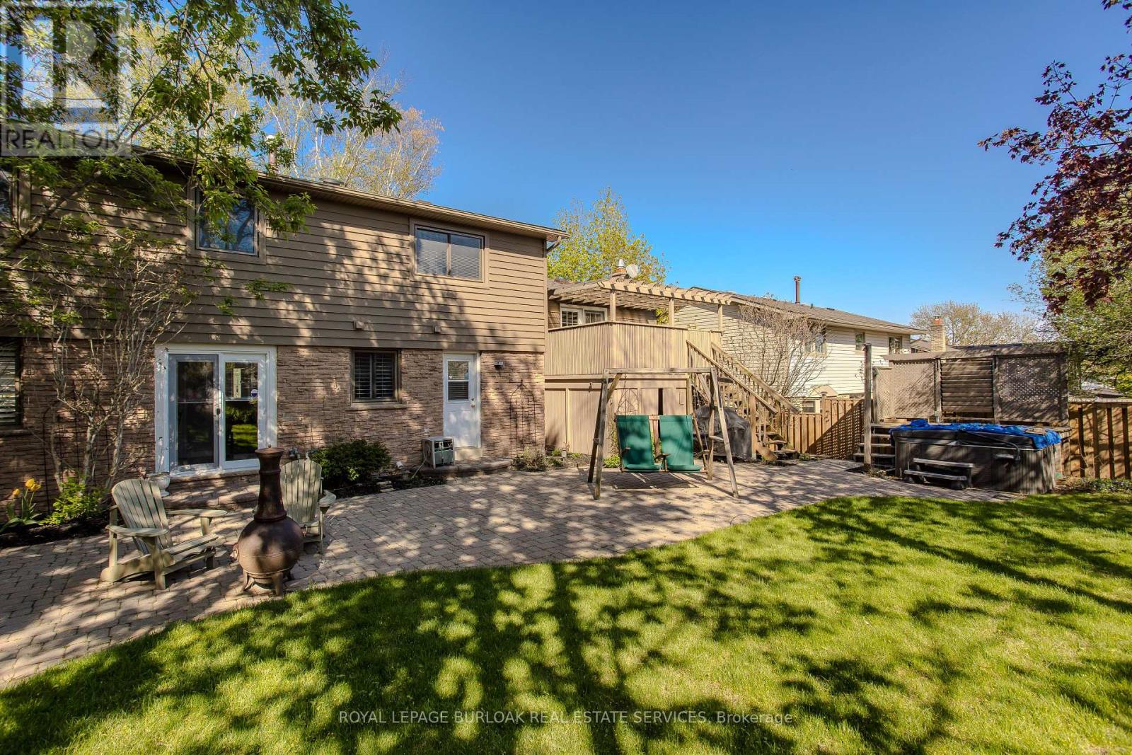 1858 Heather Hills Drive, Burlington, Ontario  L7P 2Y9 - Photo 6 - W12790836