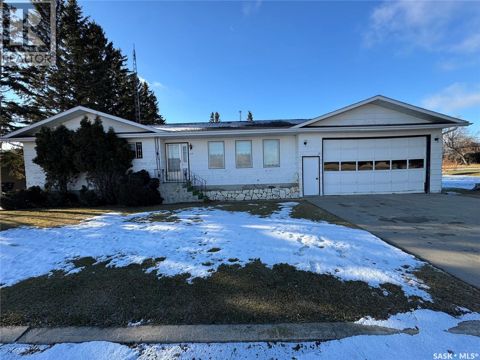 106 1st Avenue S, Naicam, Saskatchewan  S0K 2Z0 - Photo 1 - SK026060