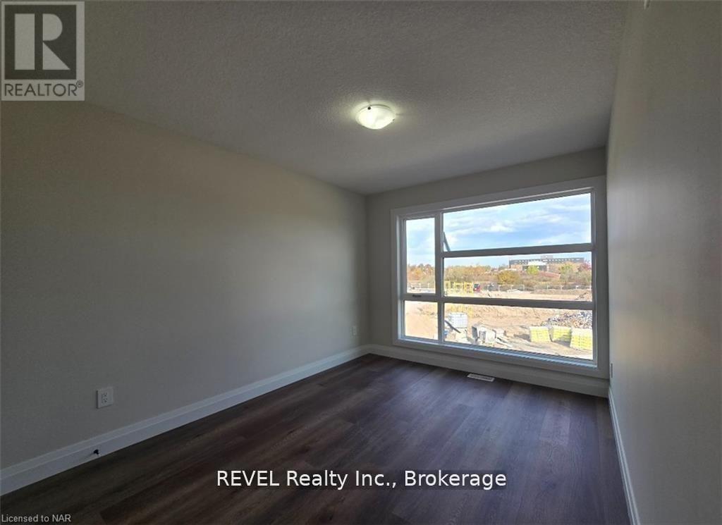 16 Warren Trail, Welland, Ontario  L3B 0N8 - Photo 9 - X12789994