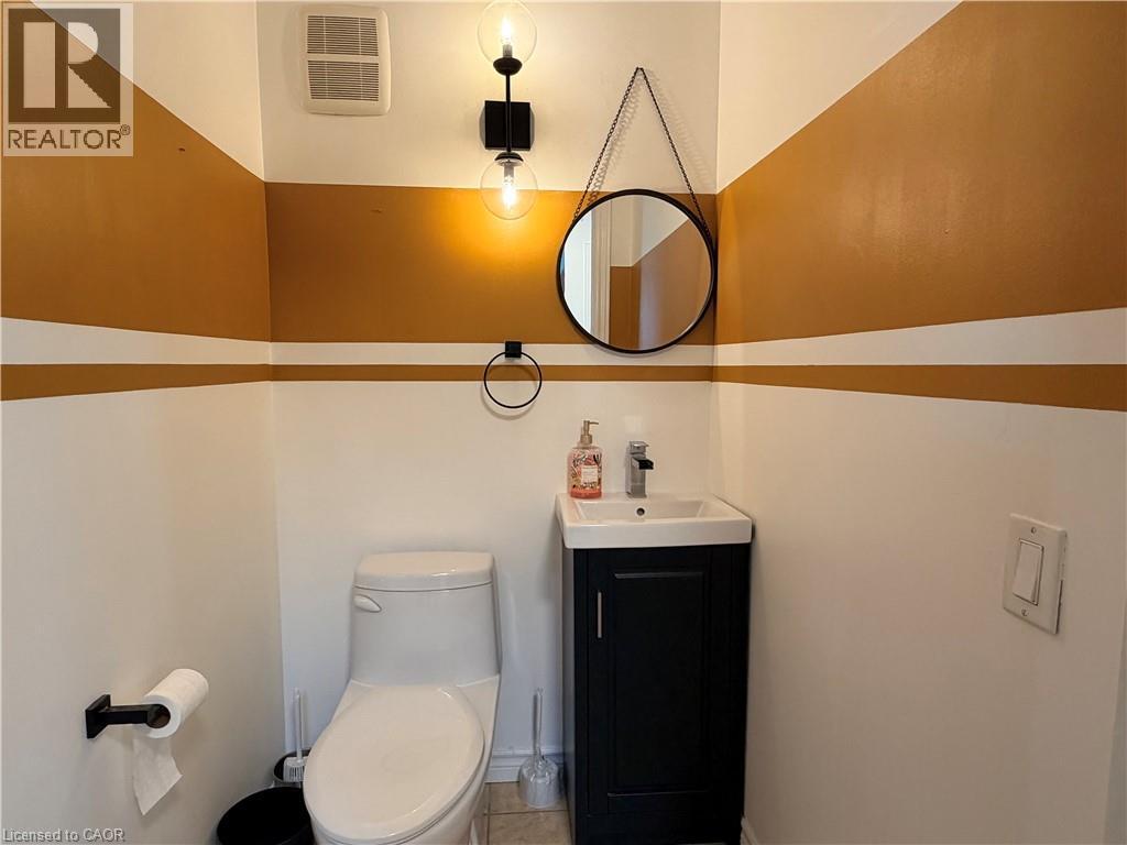 684 Jacob Lane, Waterloo, Ontario  N2V 2G9 - Photo 10 - 40804738