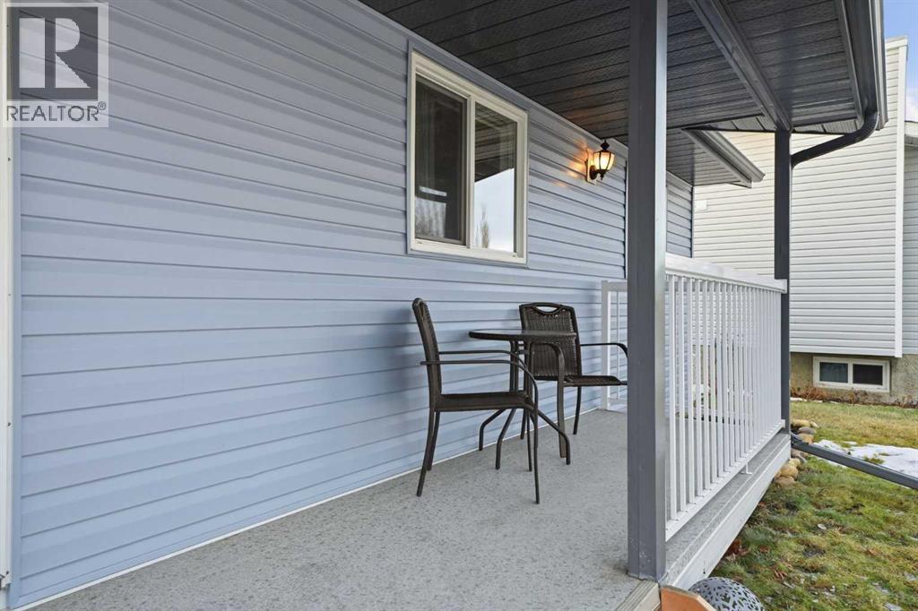 5 Greenview Way, Strathmore, Alberta  T1P 1L2 - Photo 4 - A2277774