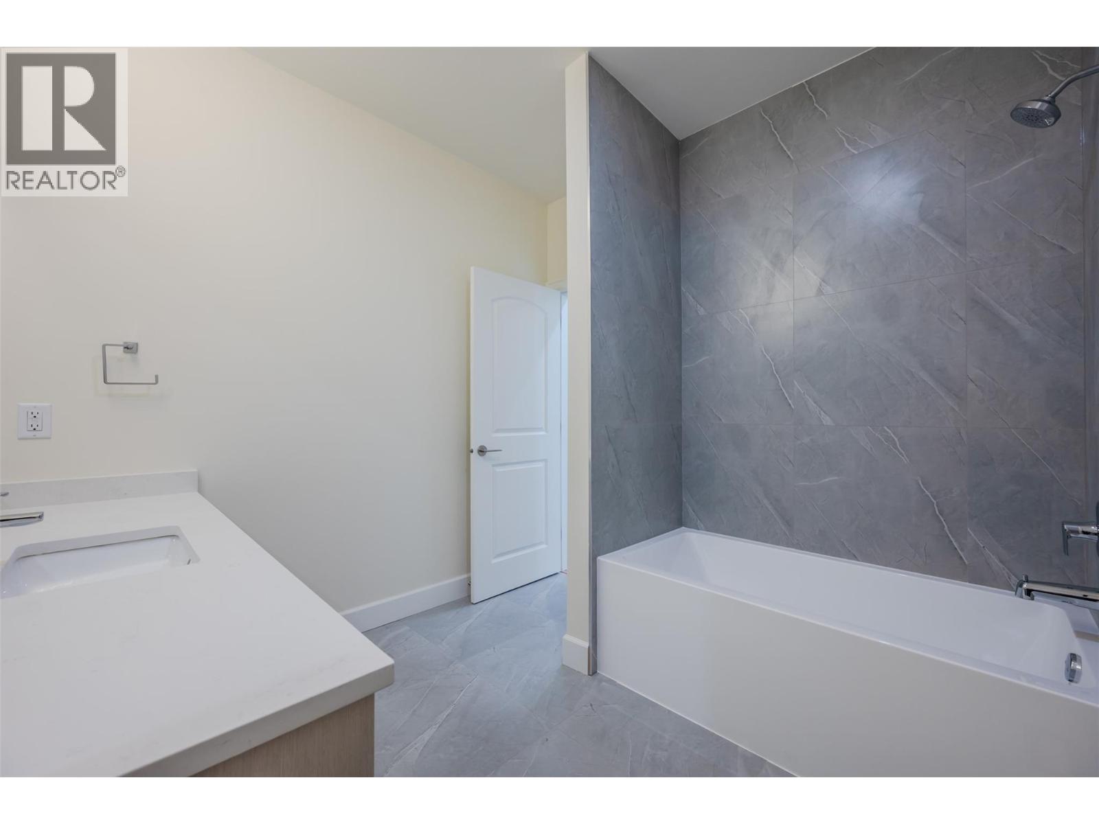 255 Bentgrass Avenue, Oliver, British Columbia  V0H 1T3 - Photo 28 - 10373660