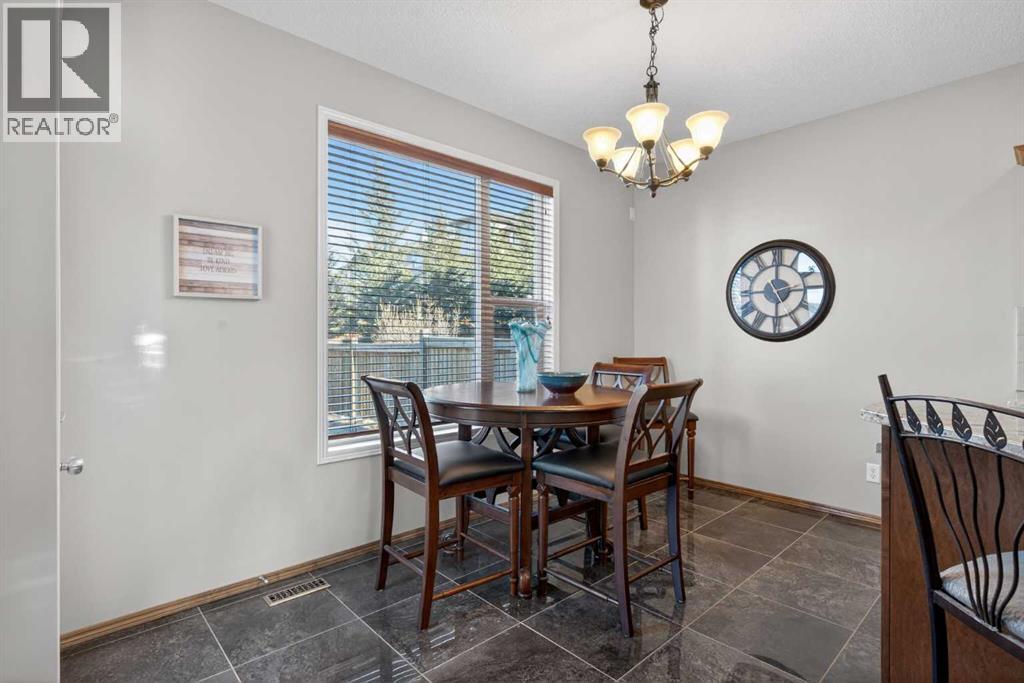 57 Pantego Hill Nw, Calgary, Alberta  T3K 0B7 - Photo 11 - A2284912