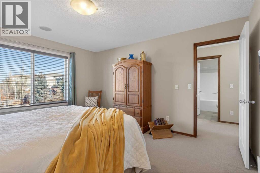 57 Pantego Hill Nw, Calgary, Alberta  T3K 0B7 - Photo 24 - A2284912