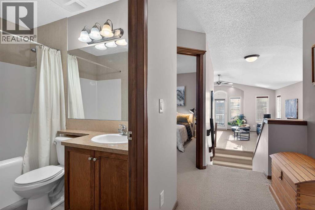 57 Pantego Hill Nw, Calgary, Alberta  T3K 0B7 - Photo 30 - A2284912