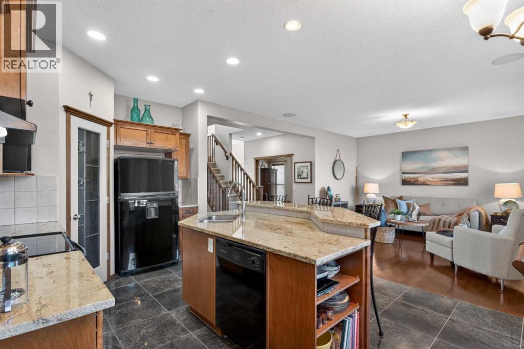 57 Pantego Hill Nw, Calgary, Alberta  T3K 0B7 - Photo 8 - A2284912