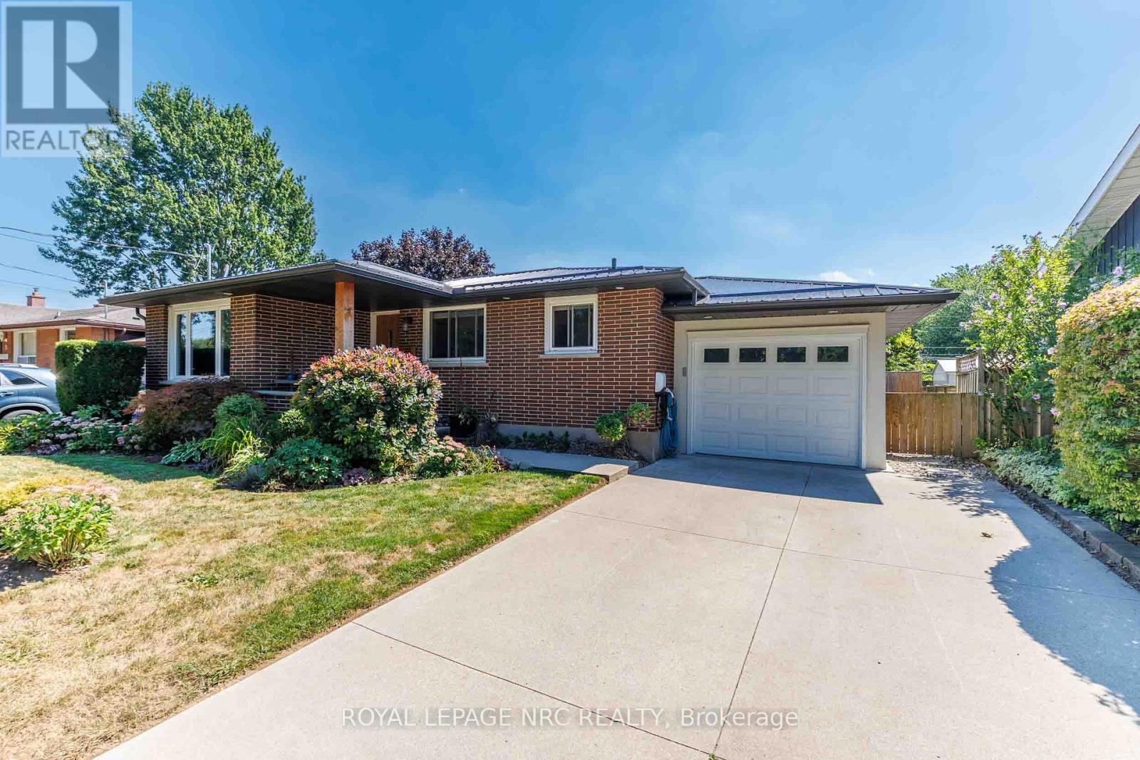 6 Croydon Drive, St. Catharines, Ontario  L2M 1J2 - Photo 3 - X12790860