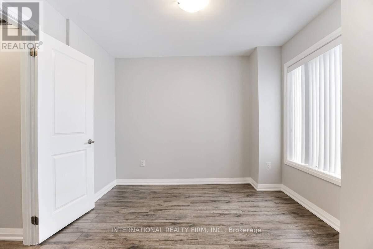 11 Locust Lodge Gardens, Toronto, Ontario  M3K 0B2 - Photo 14 - W12790858