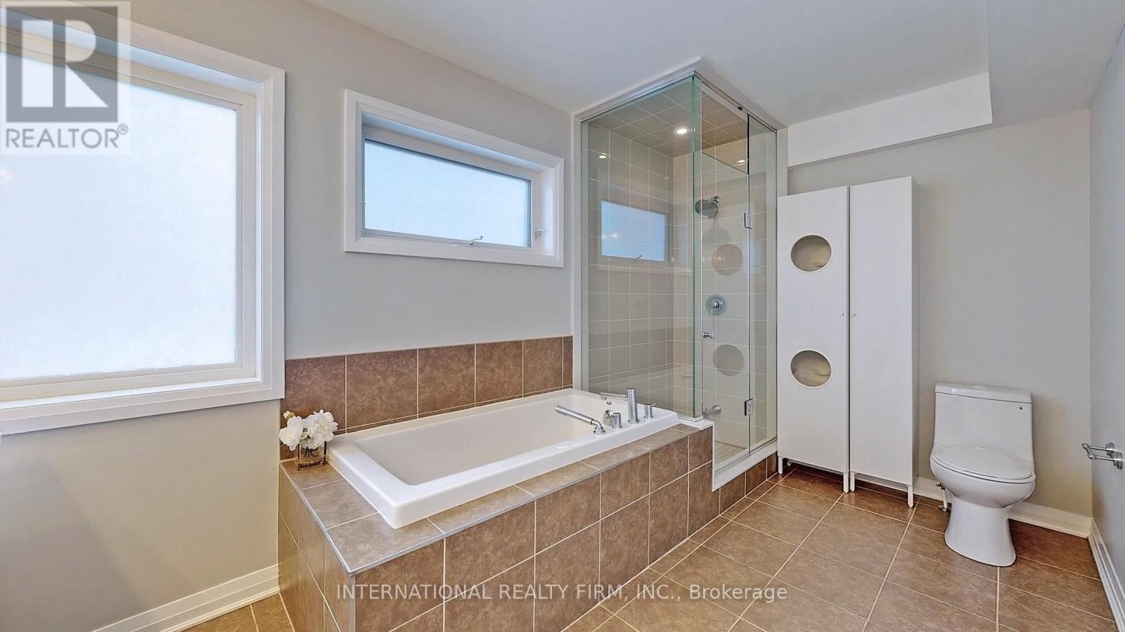 11 Locust Lodge Gardens, Toronto, Ontario  M3K 0B2 - Photo 23 - W12790858