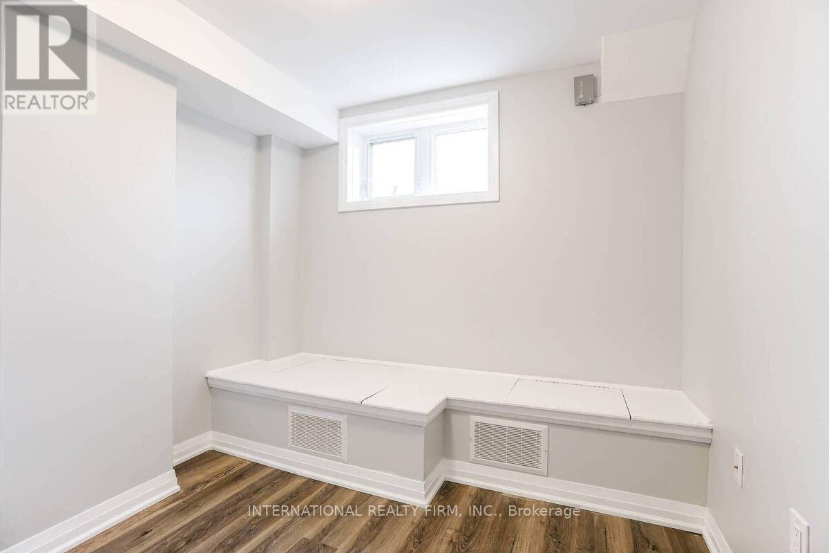 11 Locust Lodge Gardens, Toronto, Ontario  M3K 0B2 - Photo 27 - W12790858