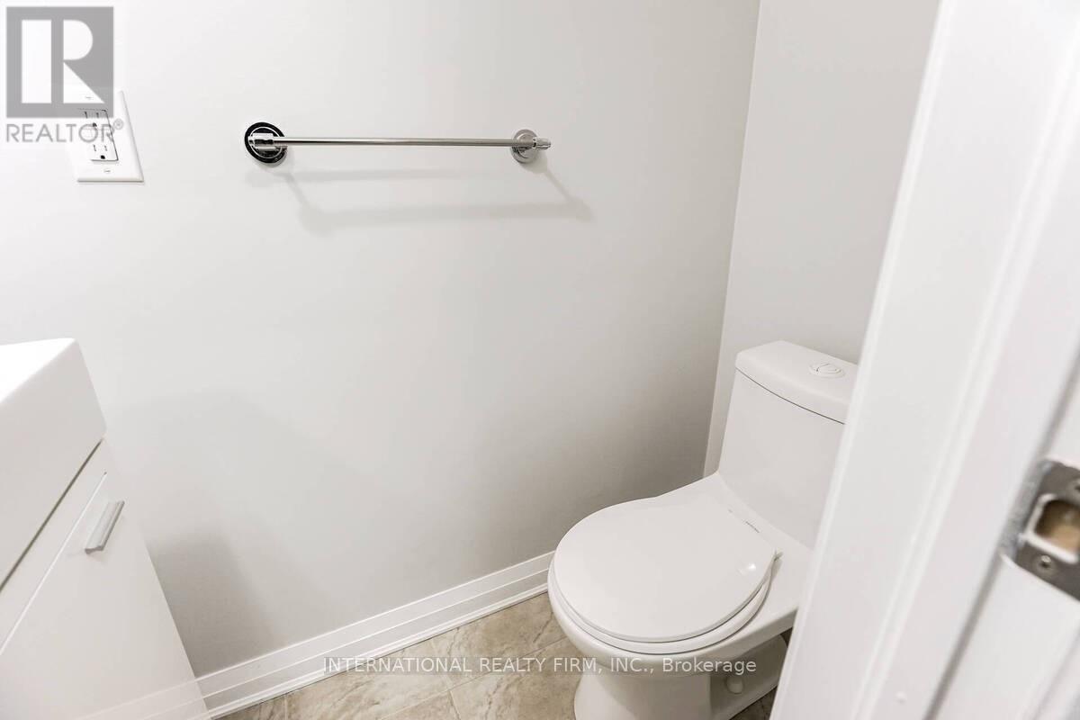 11 Locust Lodge Gardens, Toronto, Ontario  M3K 0B2 - Photo 31 - W12790858