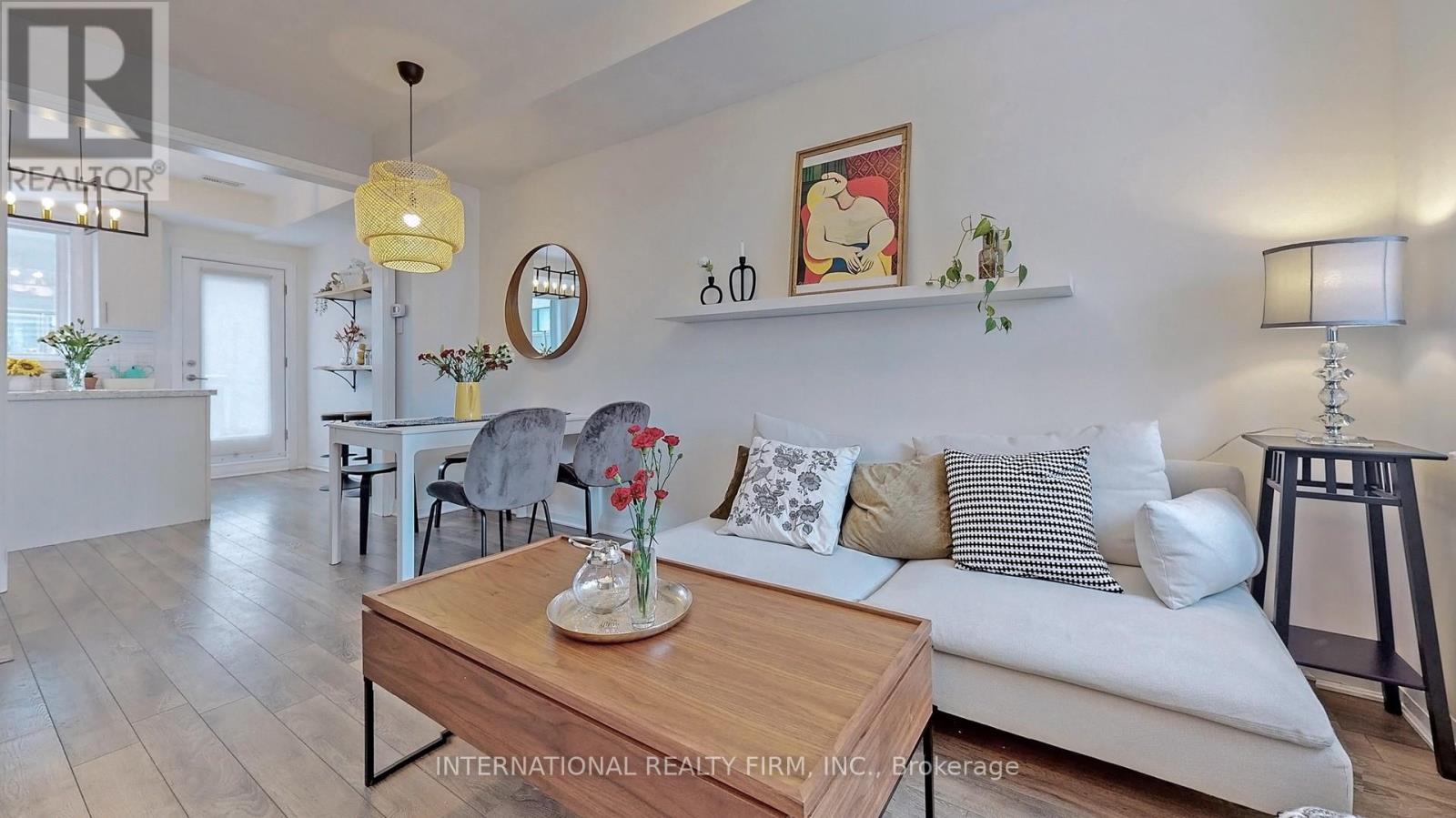 11 Locust Lodge Gardens, Toronto, Ontario  M3K 0B2 - Photo 8 - W12790858