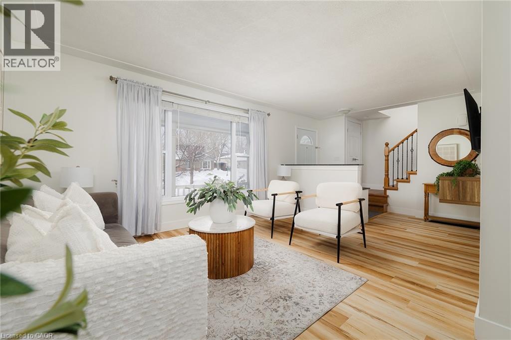 23 Dooley Drive, Kitchener, Ontario  N2A 1L5 - Photo 4 - 40799683