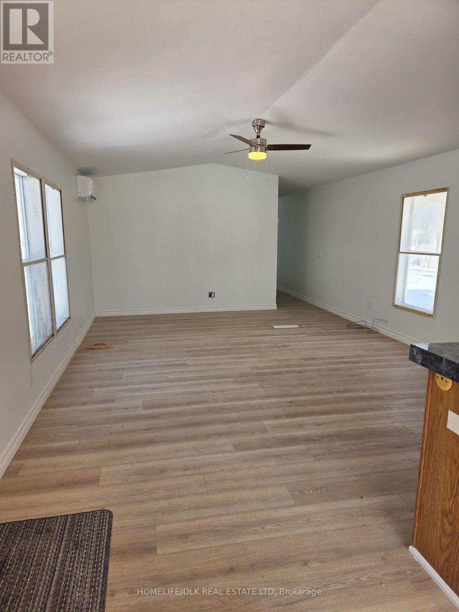 15 Taylor Street, Rideau Lakes, Ontario  K0G 1E0 - Photo 3 - X12785626