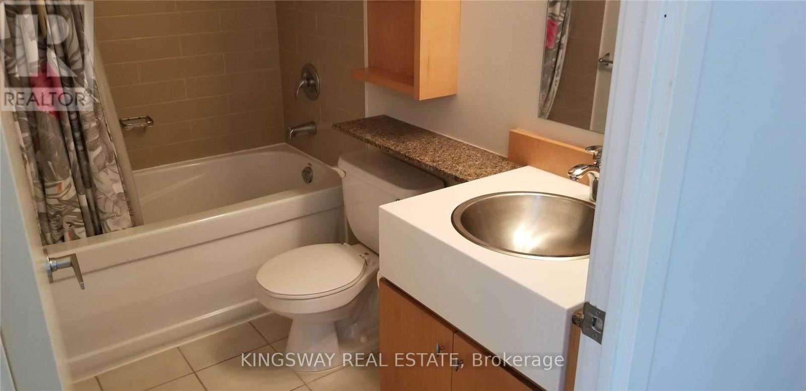 202 - 3 Navy Wharf Court, Toronto, Ontario  M5V 3V1 - Photo 15 - C12790874