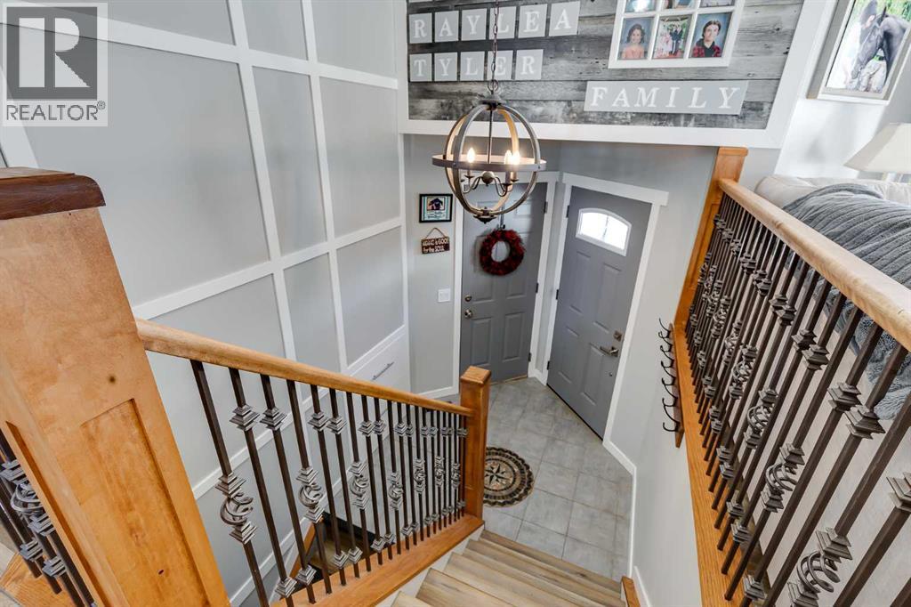 211 Silver Springs Way Nw, Airdrie, Alberta  T4B 2Y3 - Photo 4 - A2285947