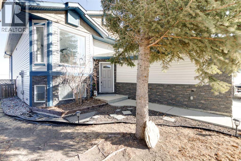 211 Silver Springs Way Nw, Airdrie, Alberta  T4B 2Y3 - Photo 2 - A2285947