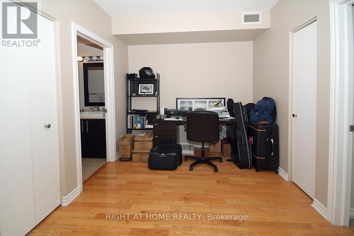 702 - 200 Rideau Street, Ottawa, Ontario  K1N 5Y1 - Photo 7 - X12790882