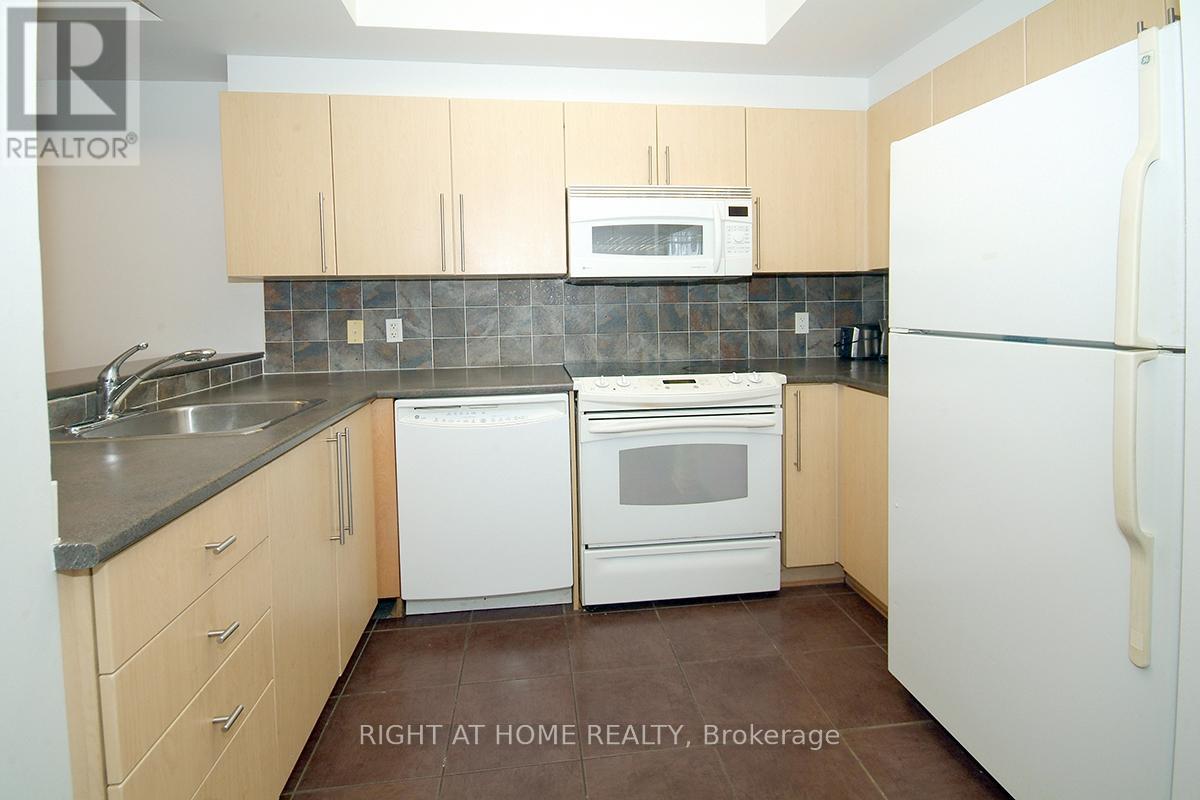 702 - 200 Rideau Street, Ottawa, Ontario  K1N 5Y1 - Photo 9 - X12790882