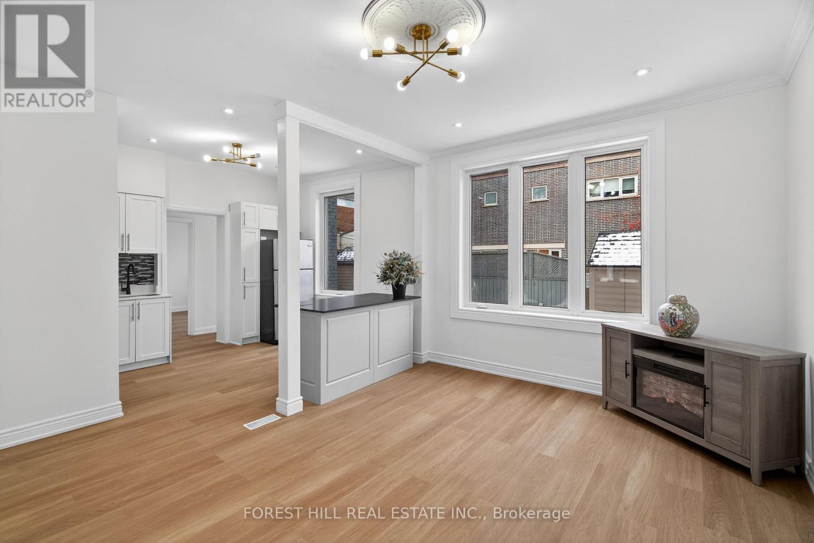 7 Ellsworth Avenue, Toronto, Ontario  M6G 2K4 - Photo 10 - C12790884