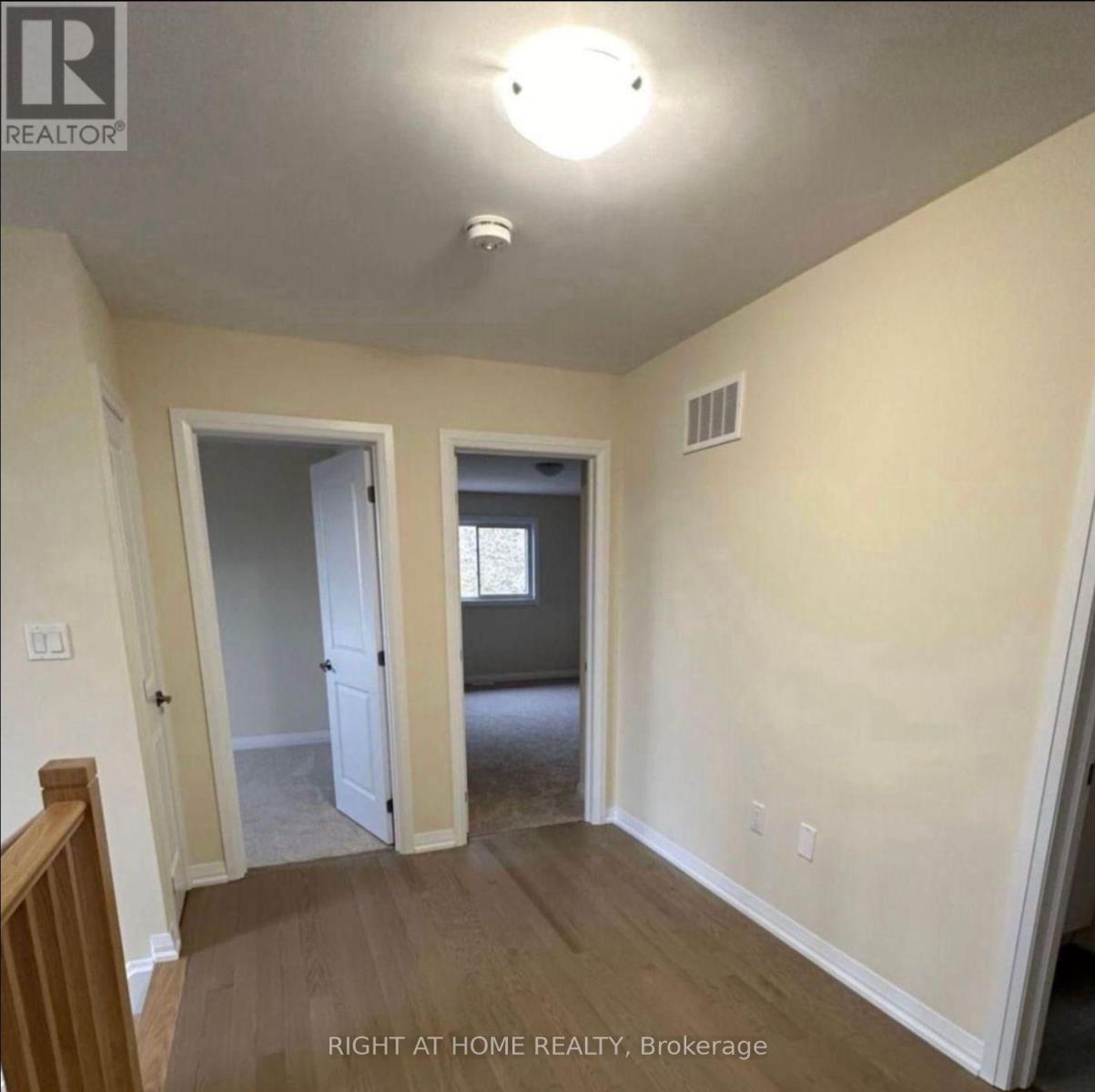 5 Revol Road, Penetanguishene, Ontario  L9M 1N8 - Photo 10 - S12790894