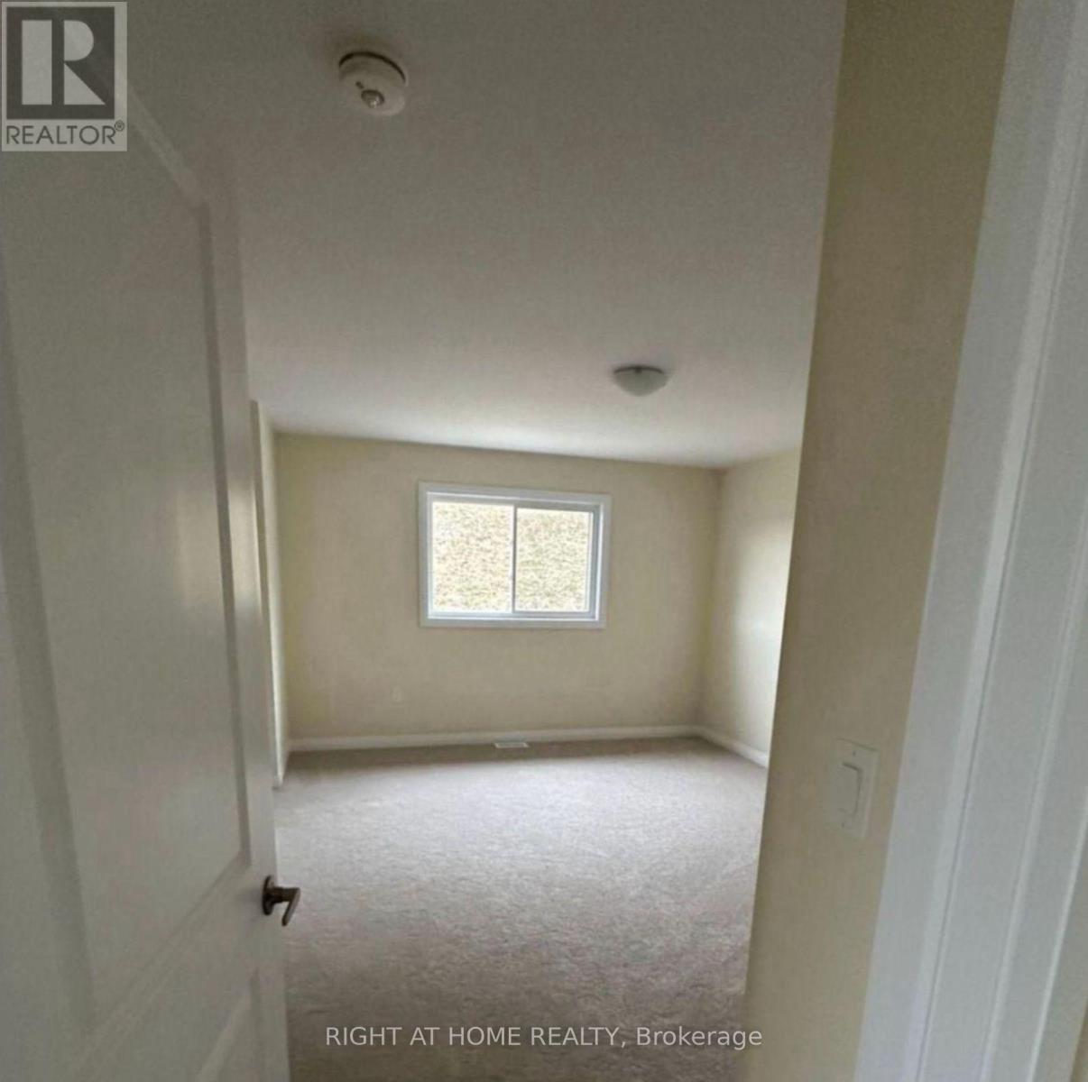 5 Revol Road, Penetanguishene, Ontario  L9M 1N8 - Photo 12 - S12790894